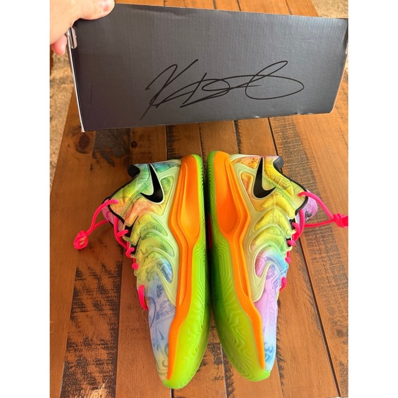 NEW IN BOX Nike KD MULTICOLOR MENS BASKETBALL SHOES 10.5